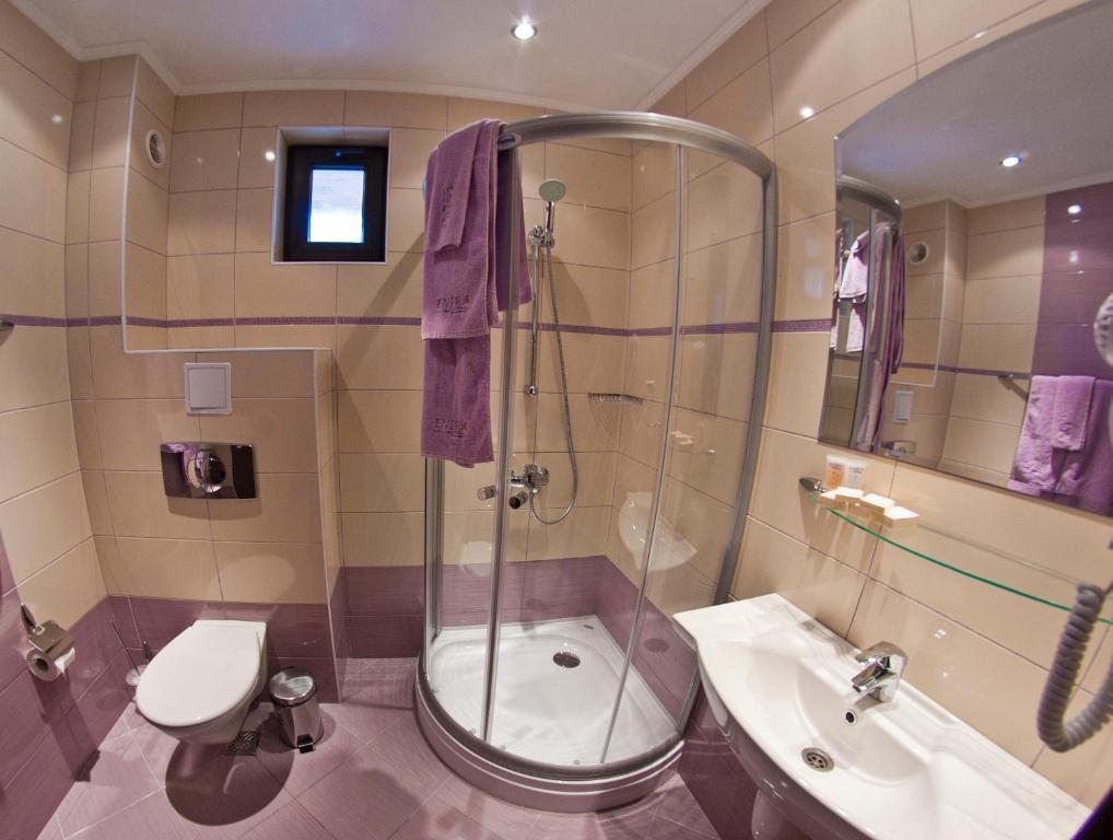 Enira Spa Hotel فيلينغراد الغرفة الصورة