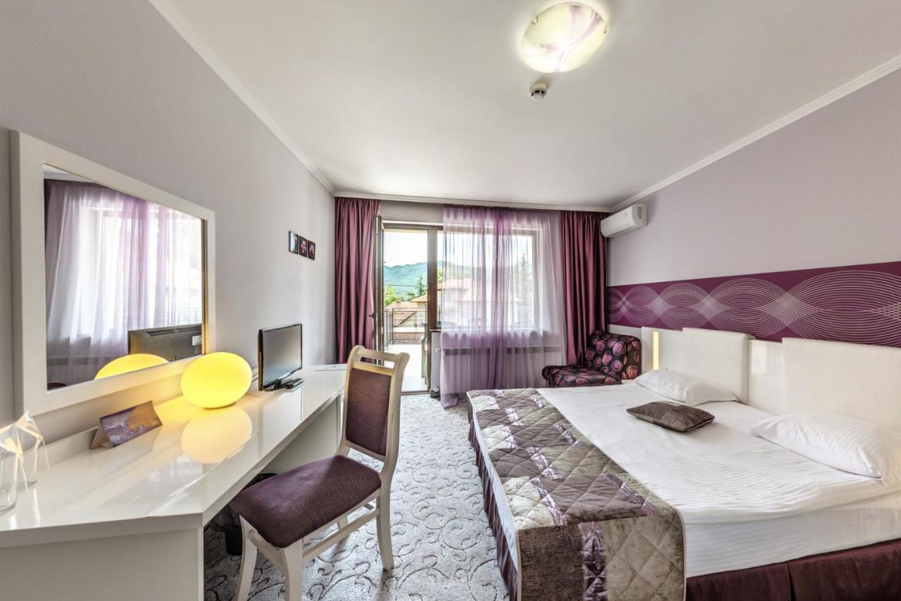 Enira Spa Hotel فيلينغراد المظهر الخارجي الصورة